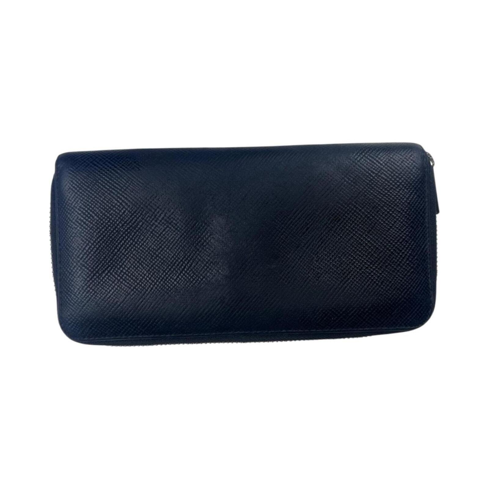 Michael Kors long black leather zipped purse
