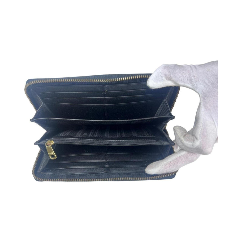 Coach Accordion Zipped Wallet