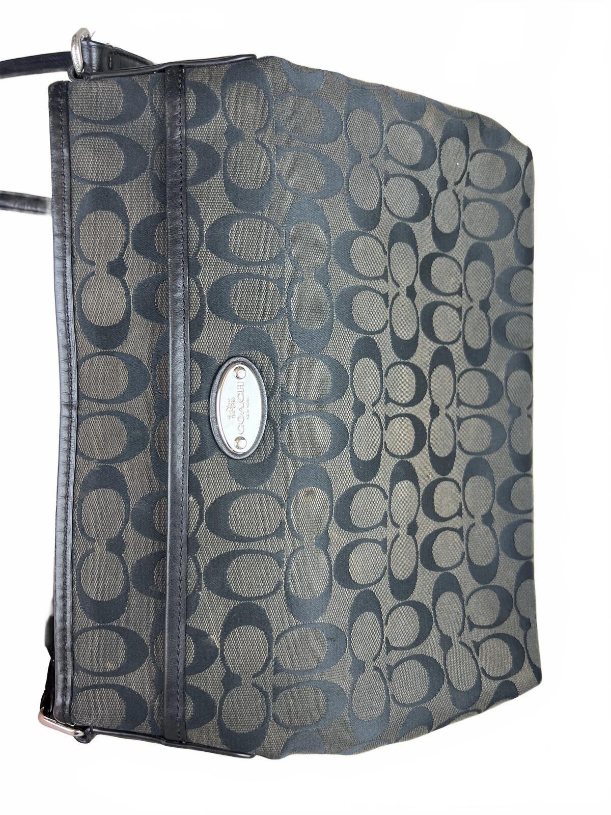 Coach Signature Canvas Messenger Bag