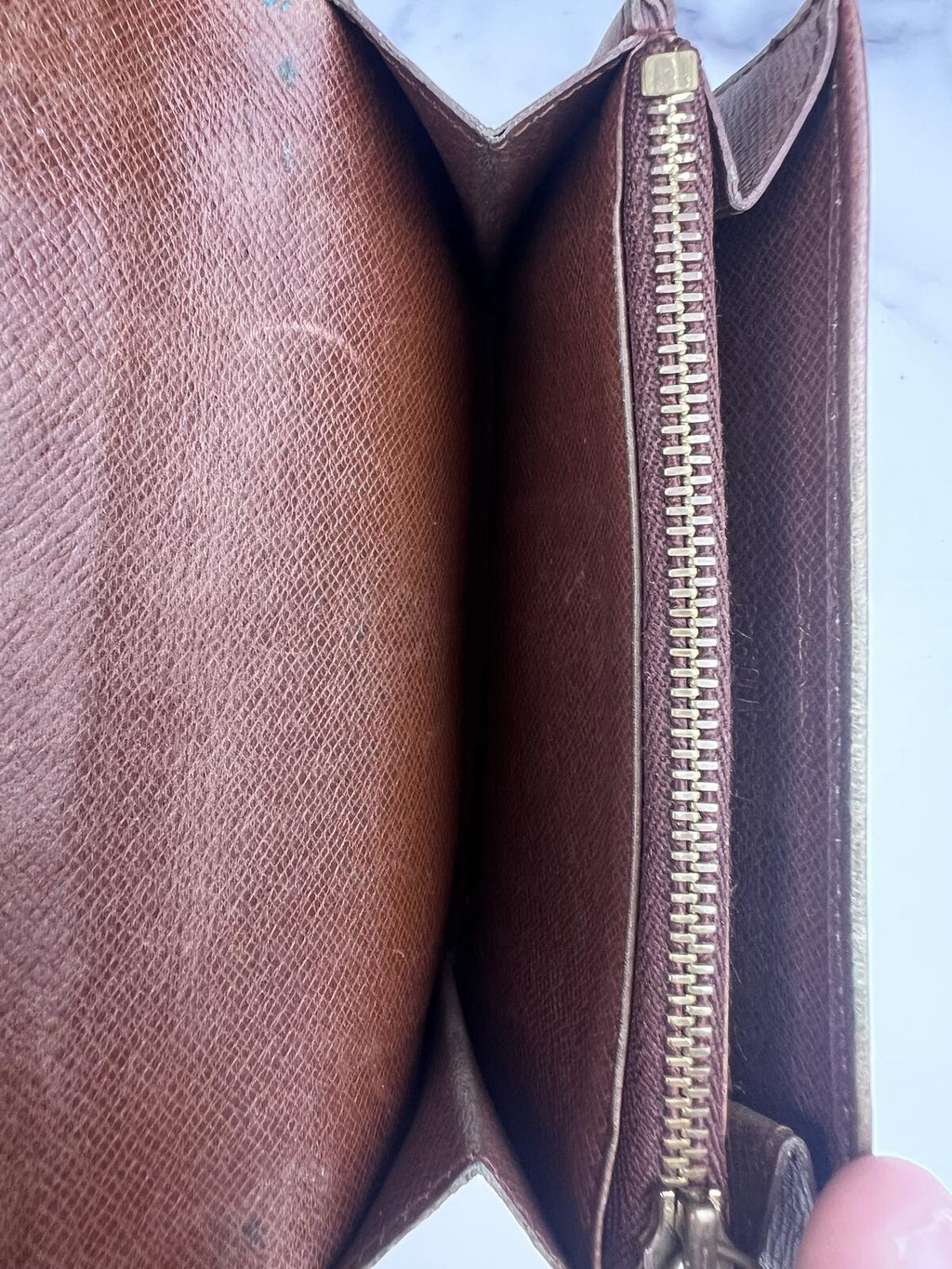 Monogram Porte-Monnaie Billets Tresor Wallet