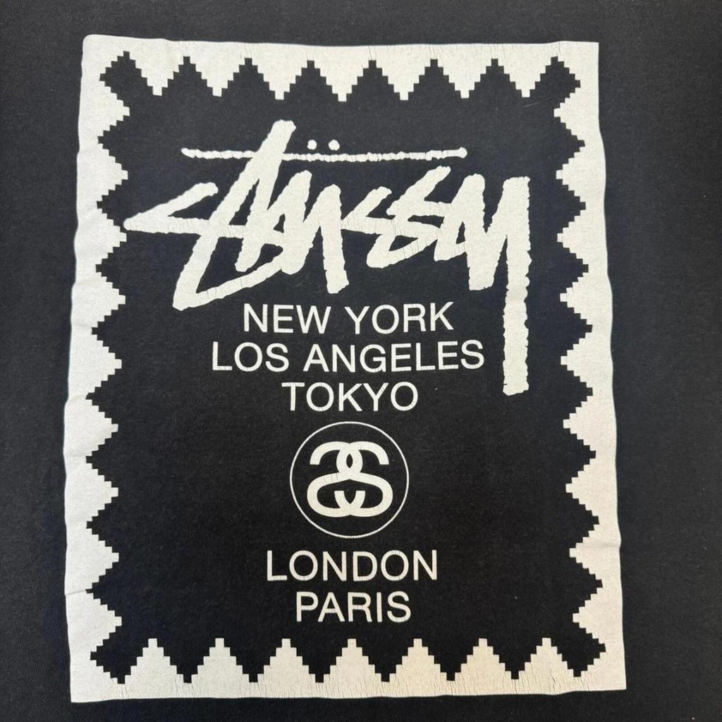 🔓 Unlock Time Style with this Black Stussy Double-sided Logo Print T-shirt.